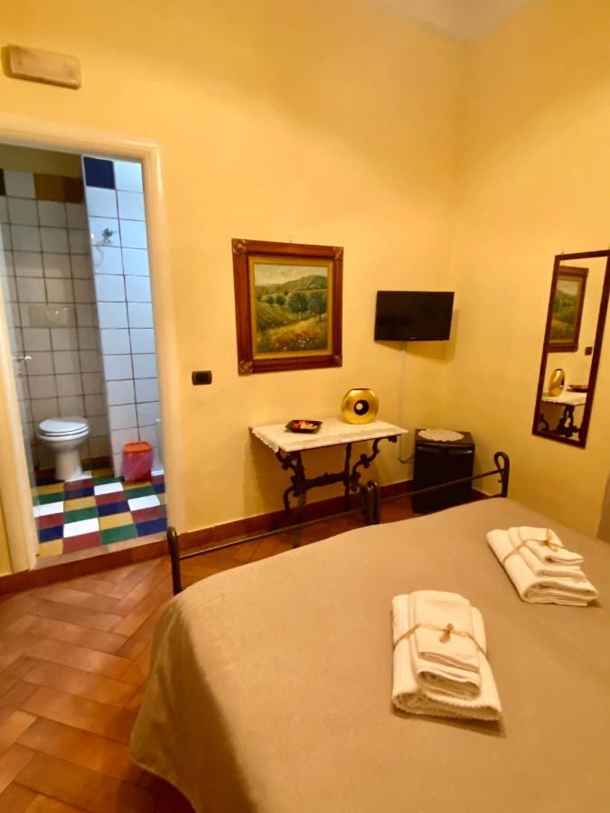 B&B Conte Cavour Napoli Bagian luar foto