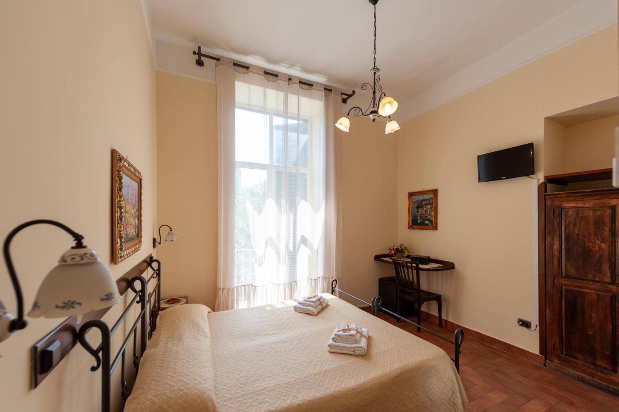 B&B Conte Cavour Napoli Bagian luar foto