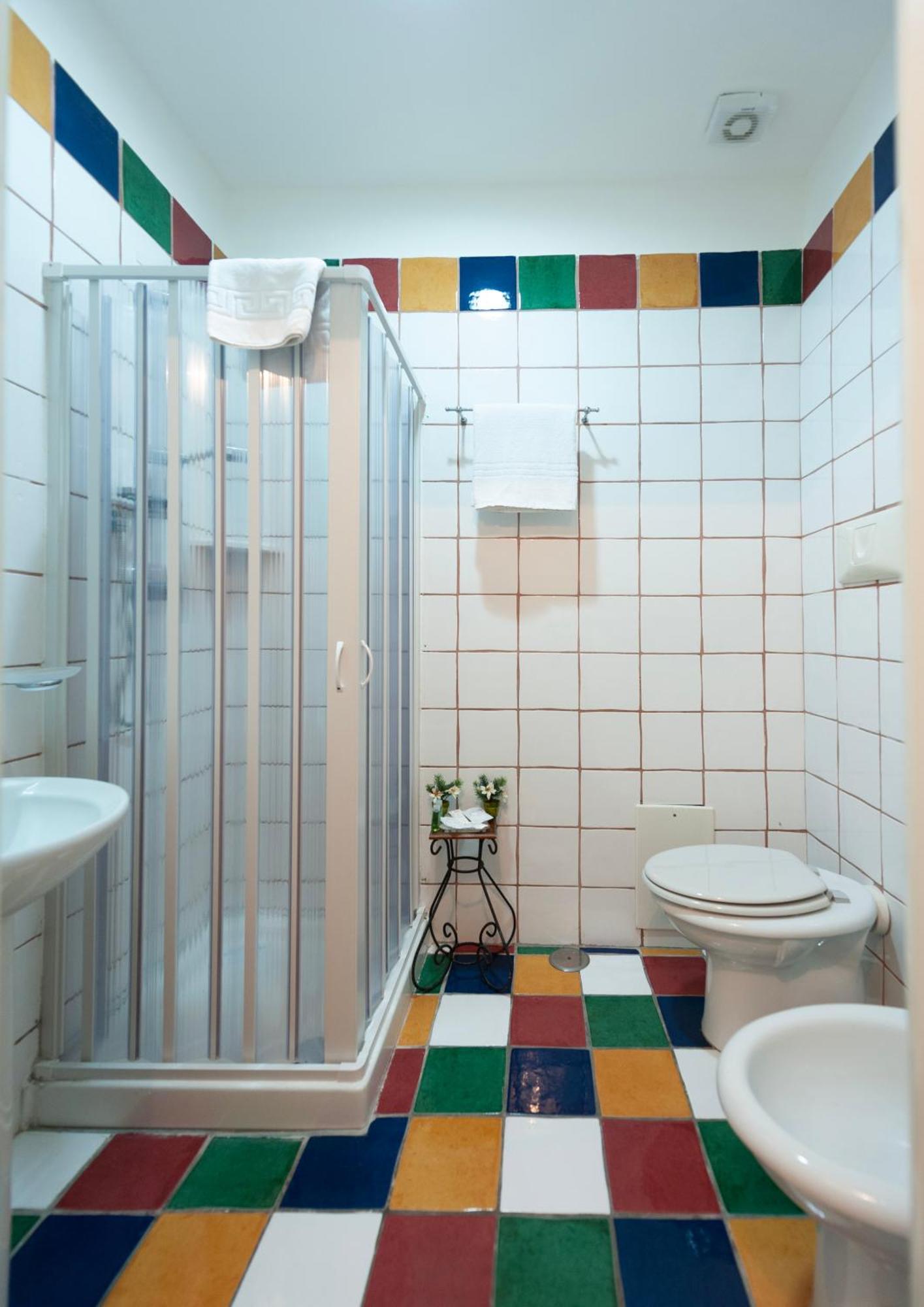 B&B Conte Cavour Napoli Bagian luar foto