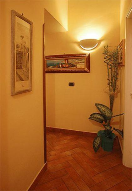 B&B Conte Cavour Napoli Bagian luar foto