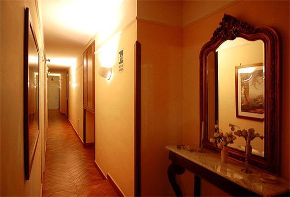 B&B Conte Cavour Napoli Bagian luar foto