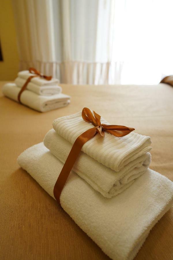 B&B Conte Cavour Napoli Bagian luar foto