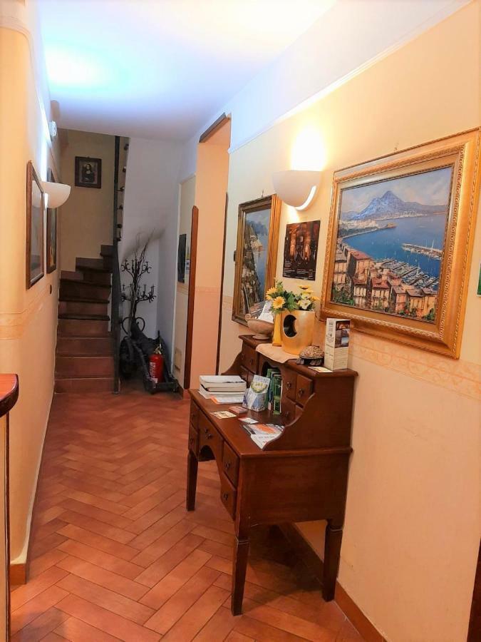 B&B Conte Cavour Napoli Bagian luar foto